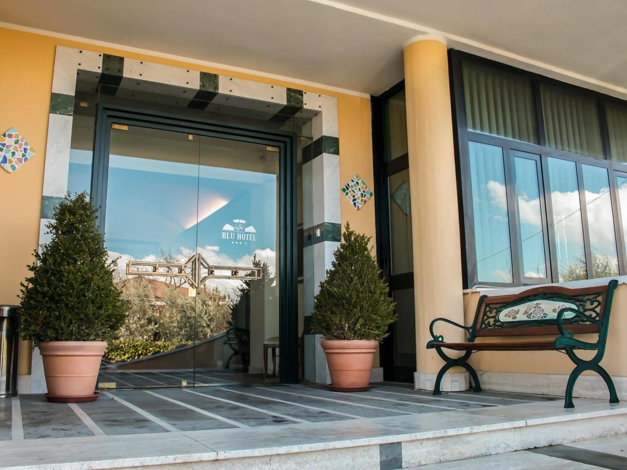 Blu Hotel San Nicola Manfredi Exteriör bild